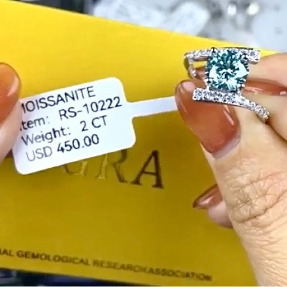 Moissanite 2 CT, on White Gold Plated 925 Sterling Silver - Picture 6 of 6